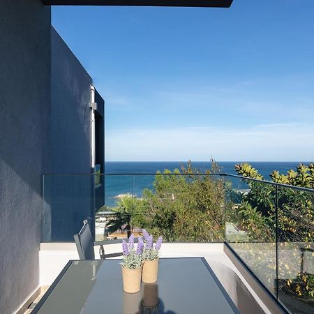 Pietra Di Mare Aparthotel Petres  Exteriör bild